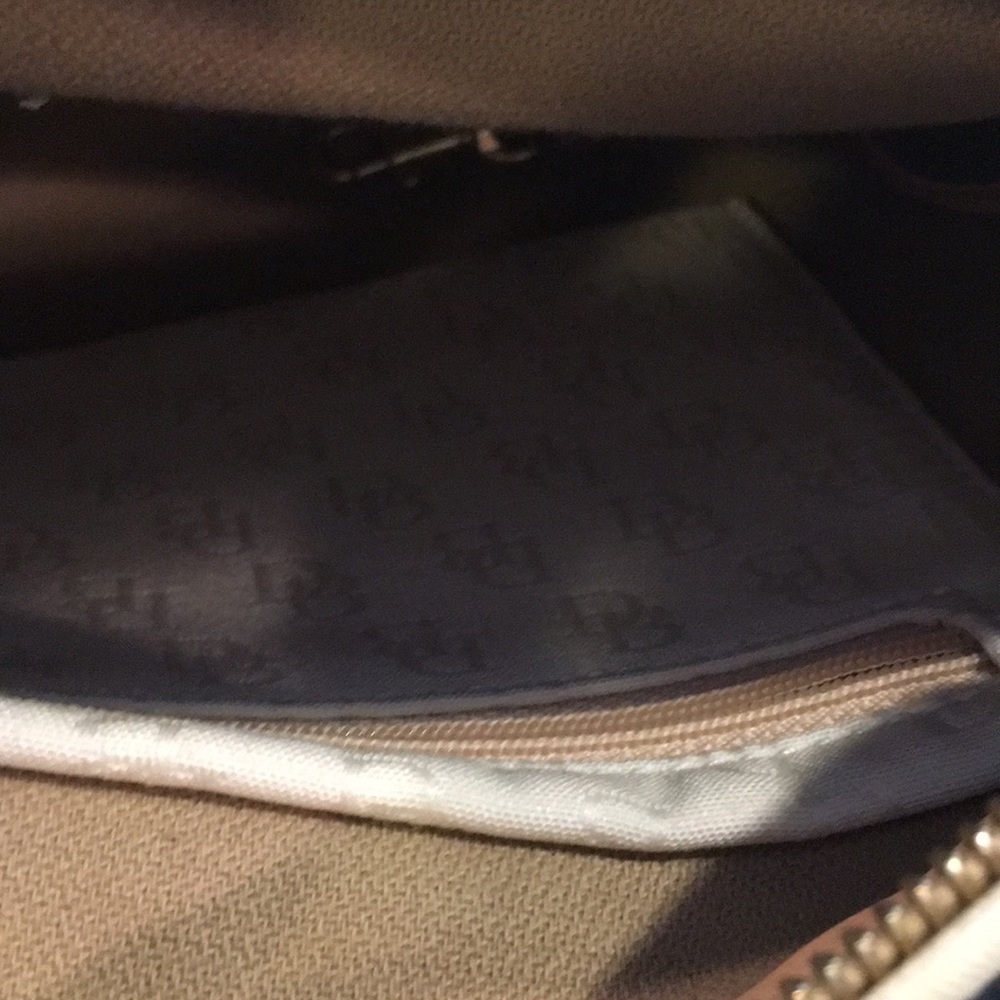 Cream color Dooney & Bourke small purse - Picture 2 of 6